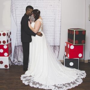 Meet your Posher, Cerise